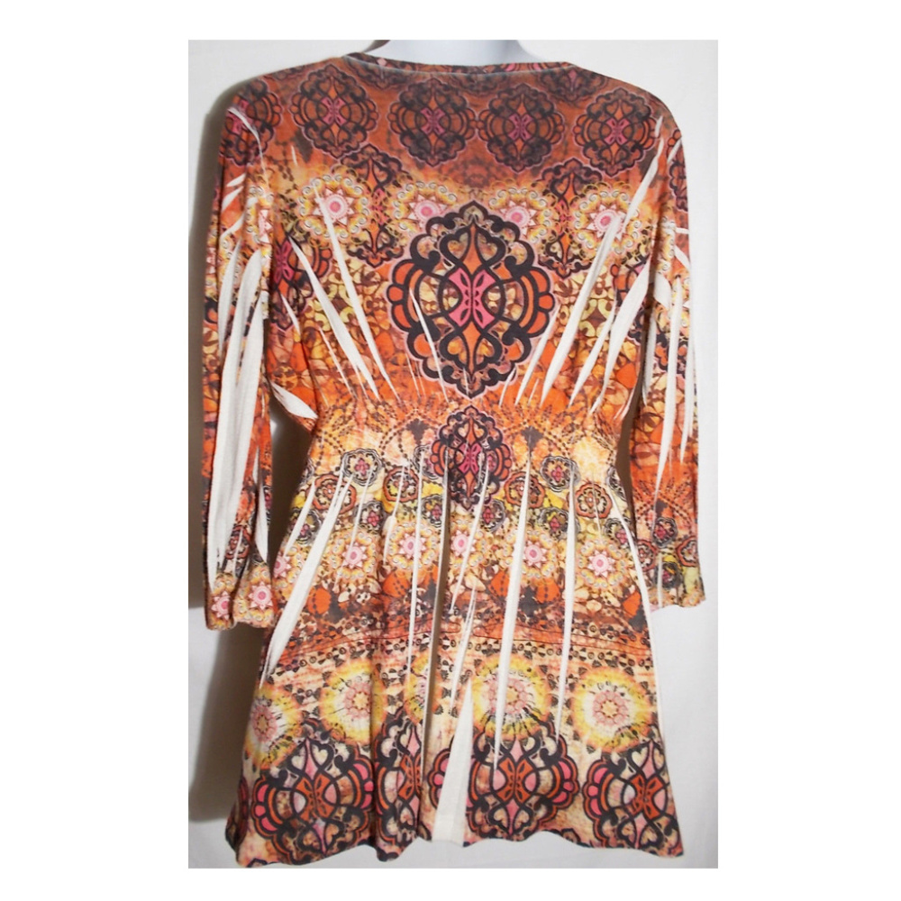 Emerald Sublimation Graphic Shirt Size Small🤩 - Picture 6 of 13